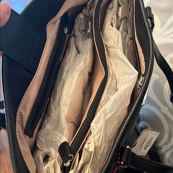 Dana Buchanan NWT BELLA TOTE - Picture 7 of 8